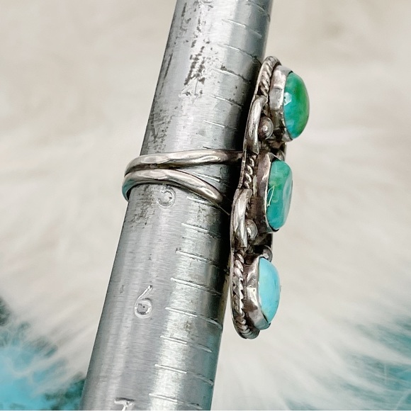 925 Three Stone Turquoise Signed Sterling Silver Native American Ring Size 5 - Picture 11 of 11